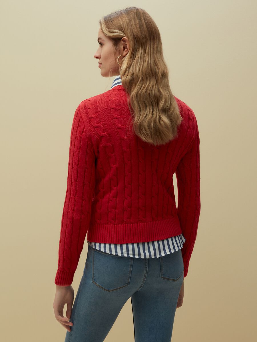 Cotton pullover with cable design_3
