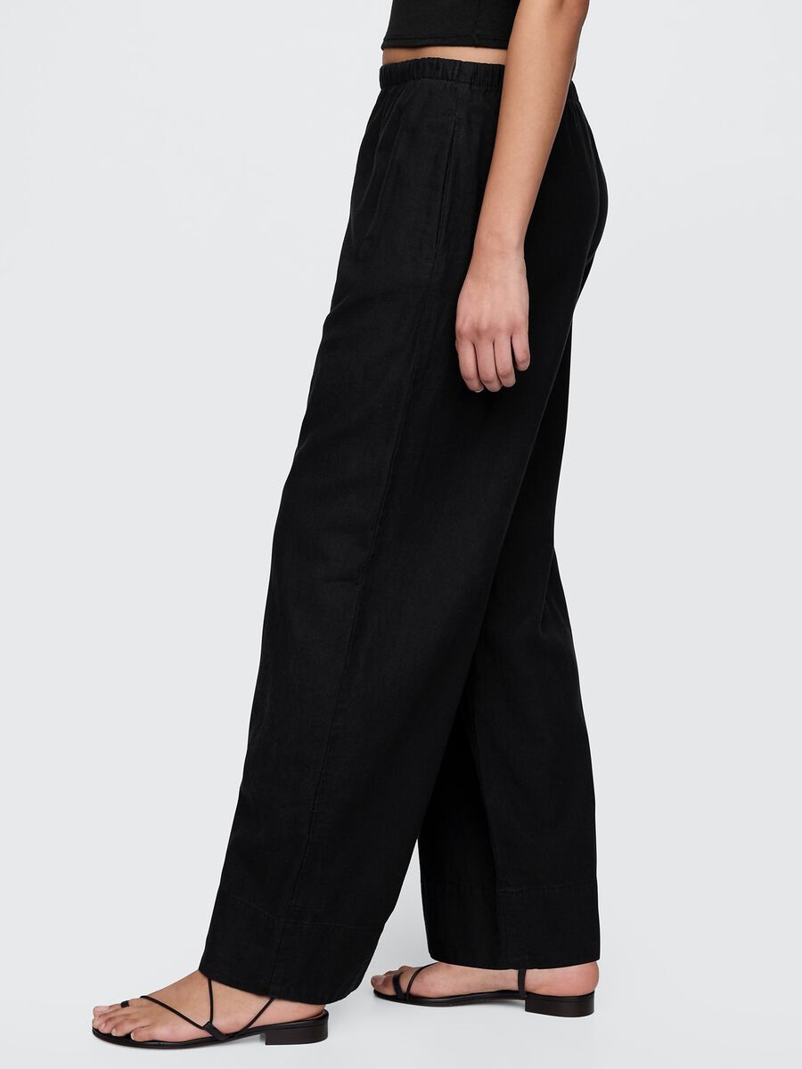 Black wide-leg trousers in linen-viscose blend by Gap_3