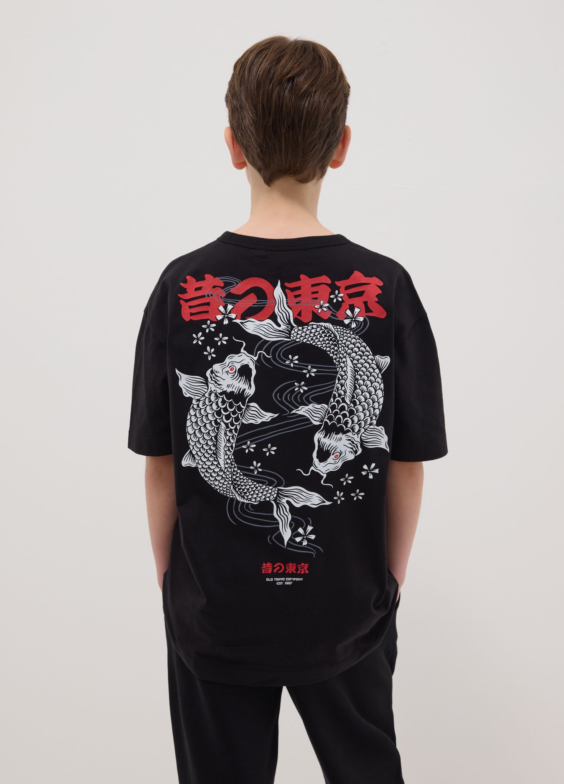 Children's oversized fit pure black cotton T-shirt with koi carp