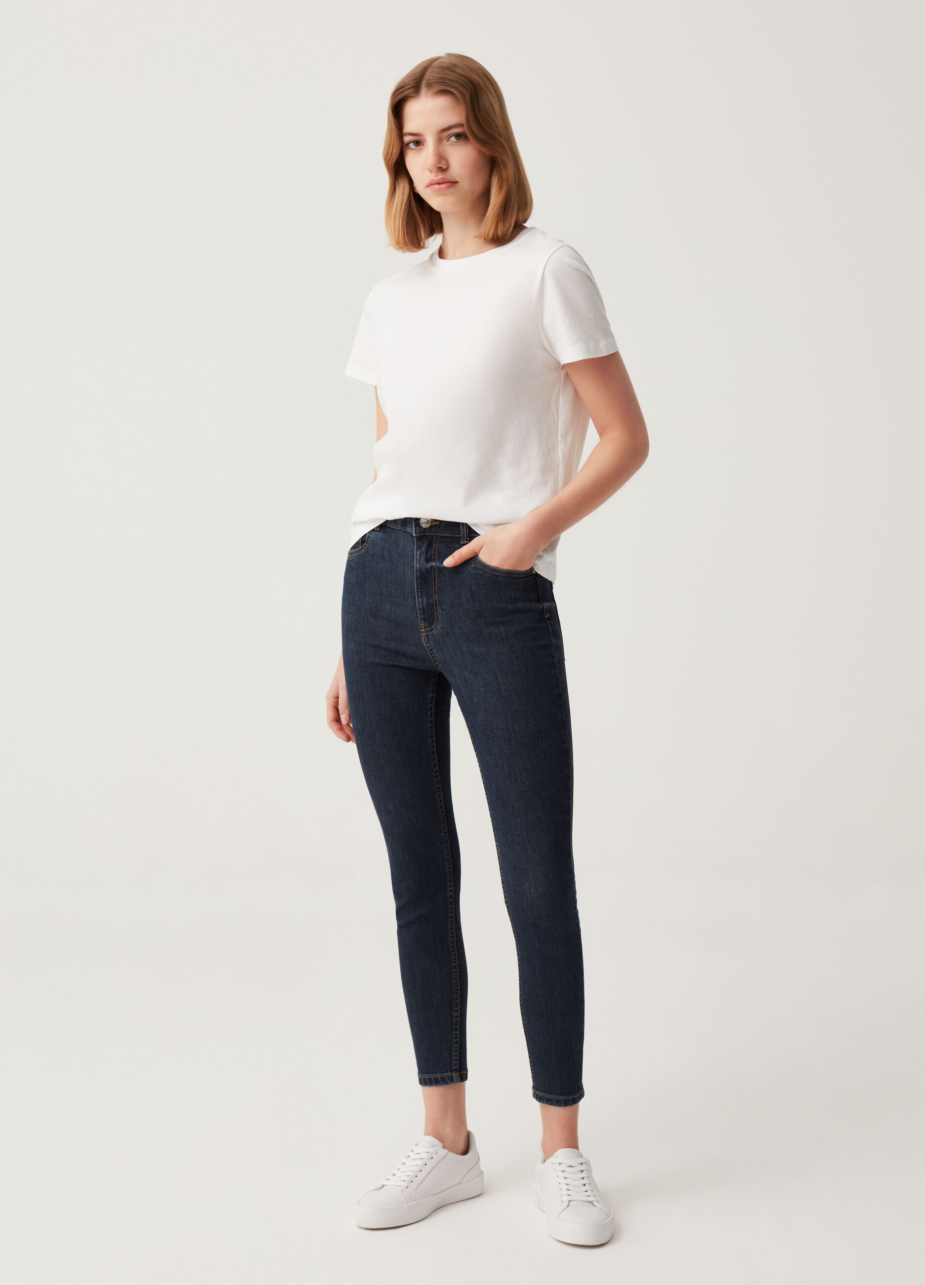 High-rise, skinny fit jeans