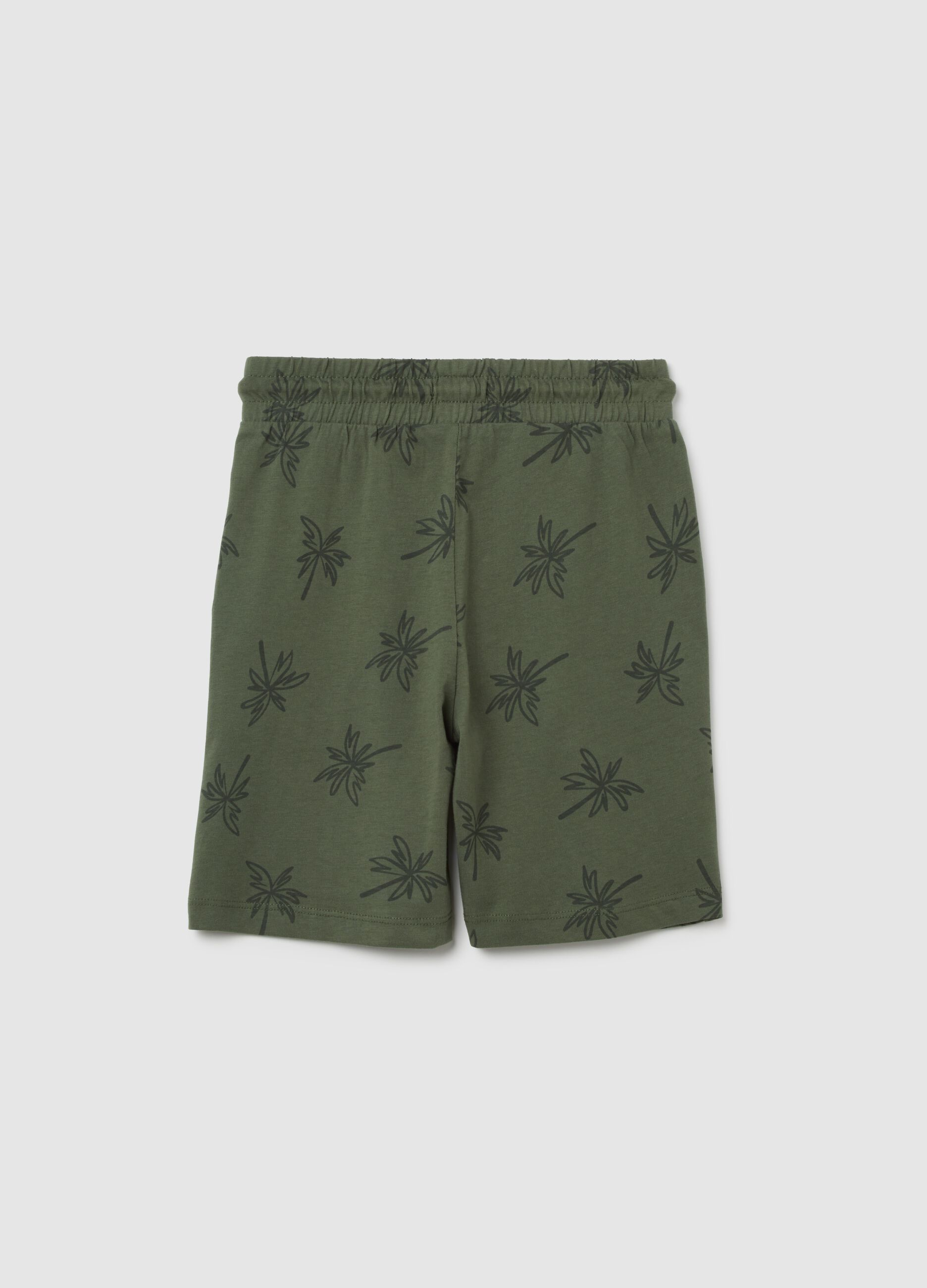 Children's green cotton regular fit shorts with leaf print