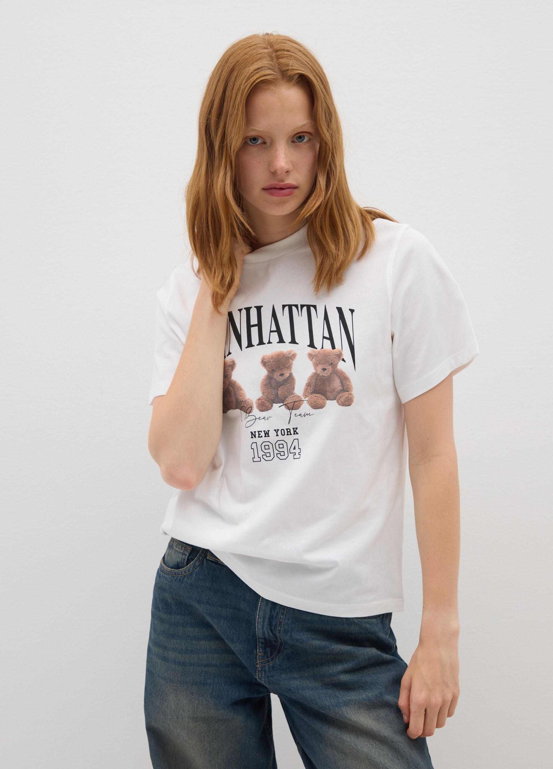 T-shirt in puro cotone bianca relaxed fit con stemma