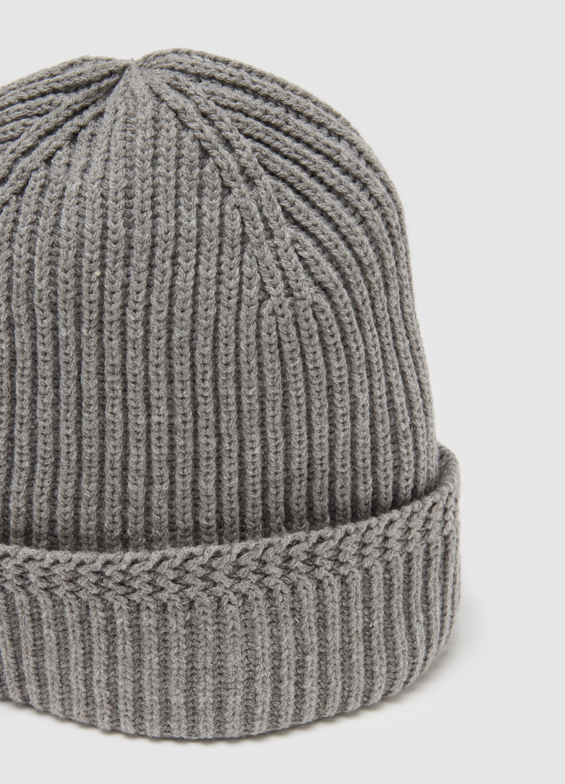 Grey Hat in Cotton and Acrylic Blend