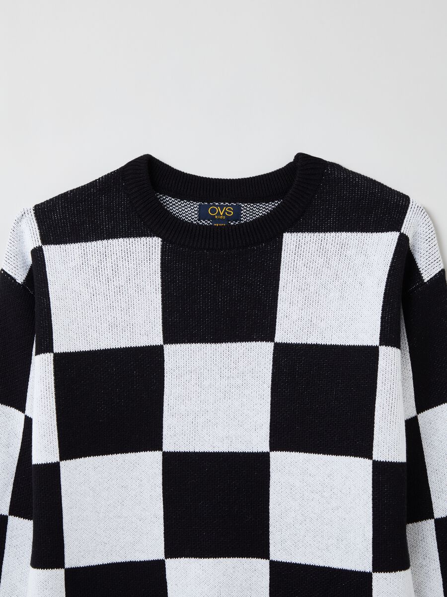 Pullover girocollo a quadri_2