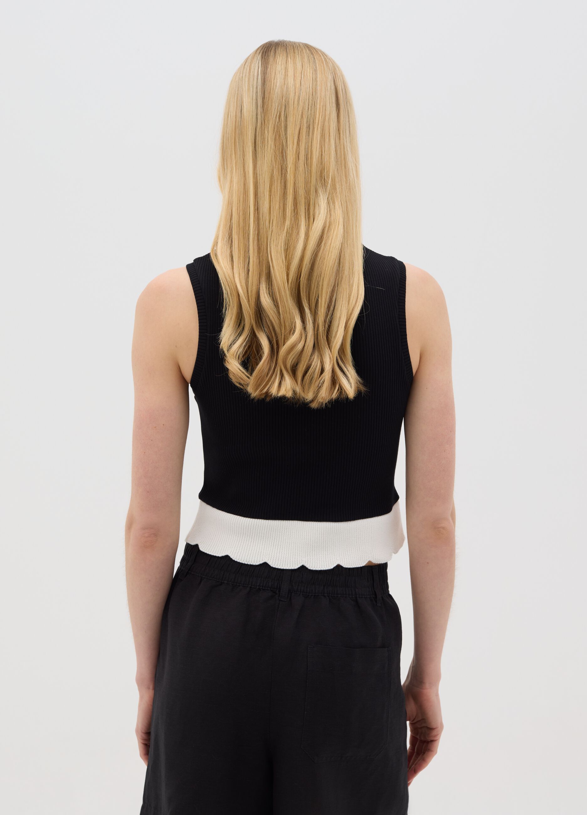 Black Sleeveless Ovs Top in Stretch Cotton