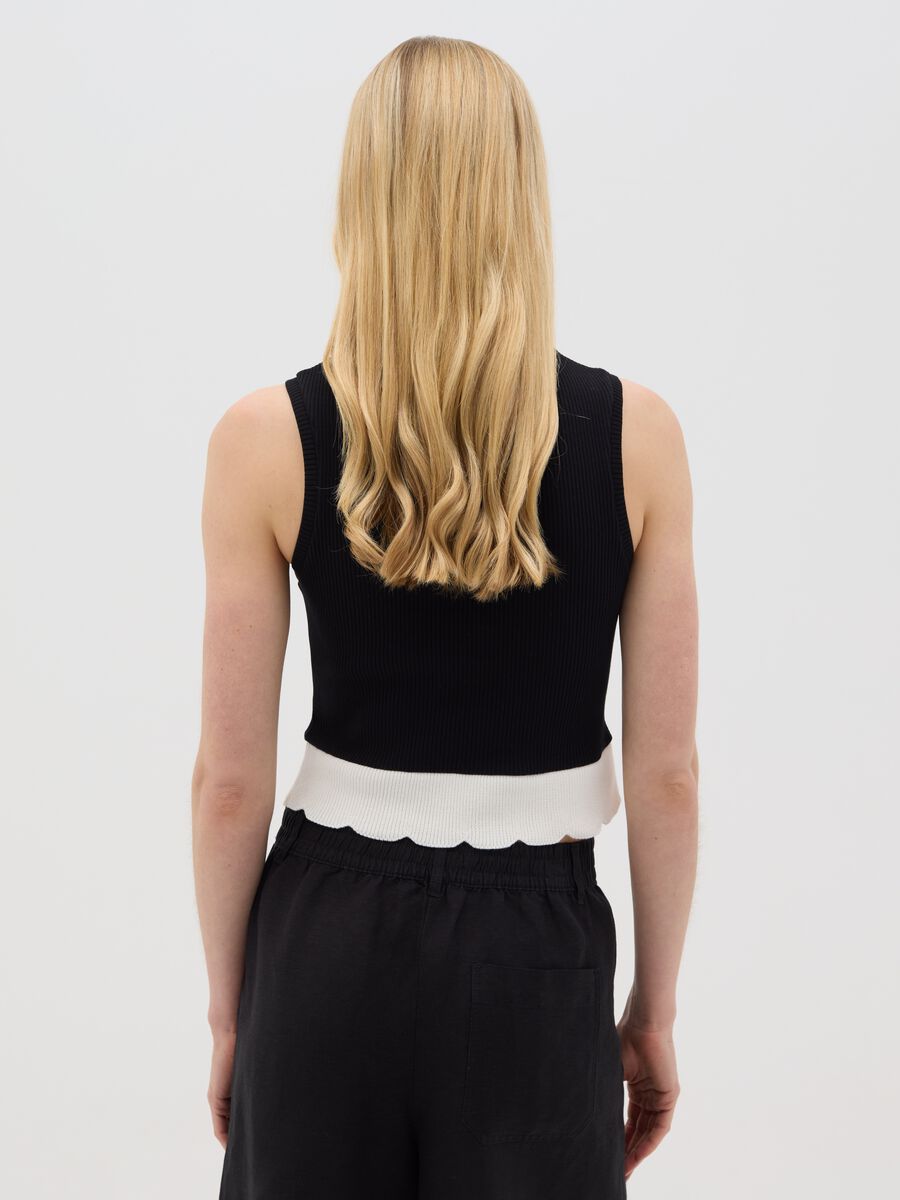 Black Sleeveless Ovs Top in Stretch Cotton_2