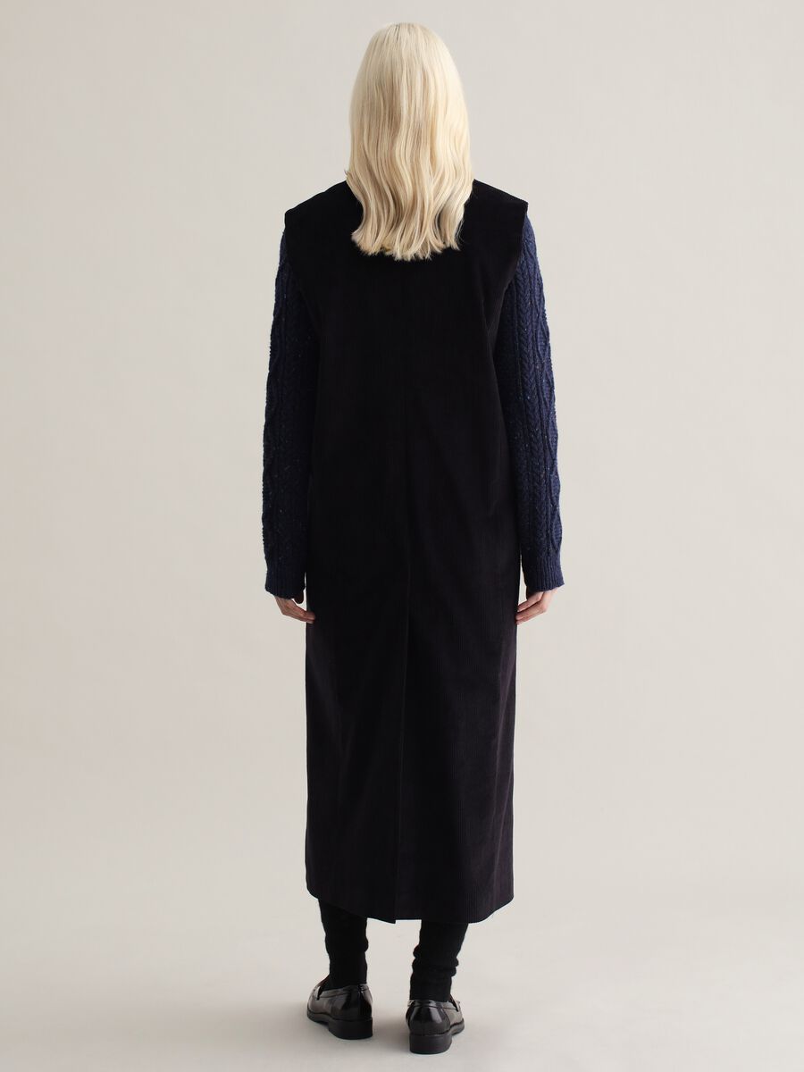 Long oversized double-breasted gilet_3