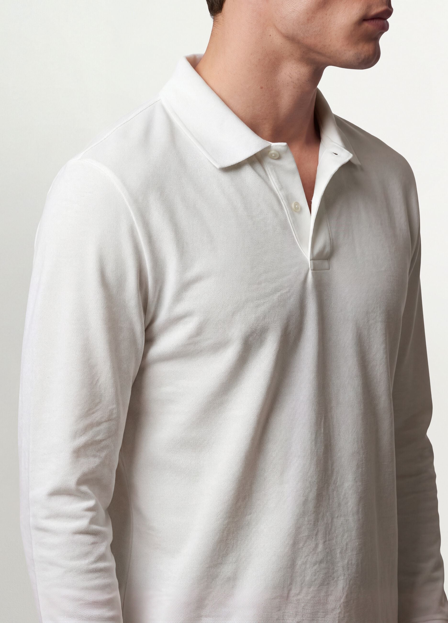 White long-sleeve polo in pure organic cotton piqu&eacute;, regular fit