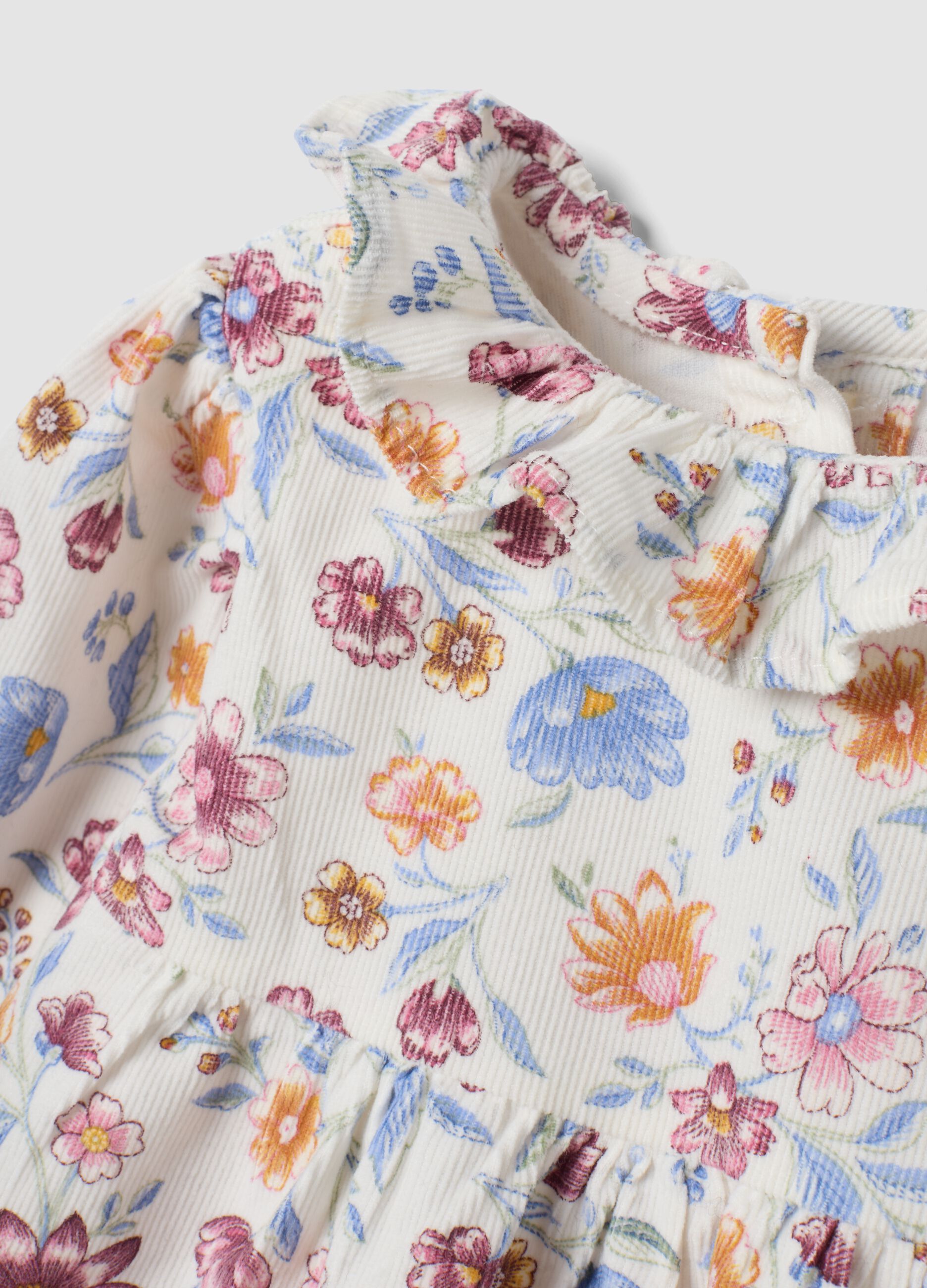 White crew-neck dress in pure organic cotton with floral print