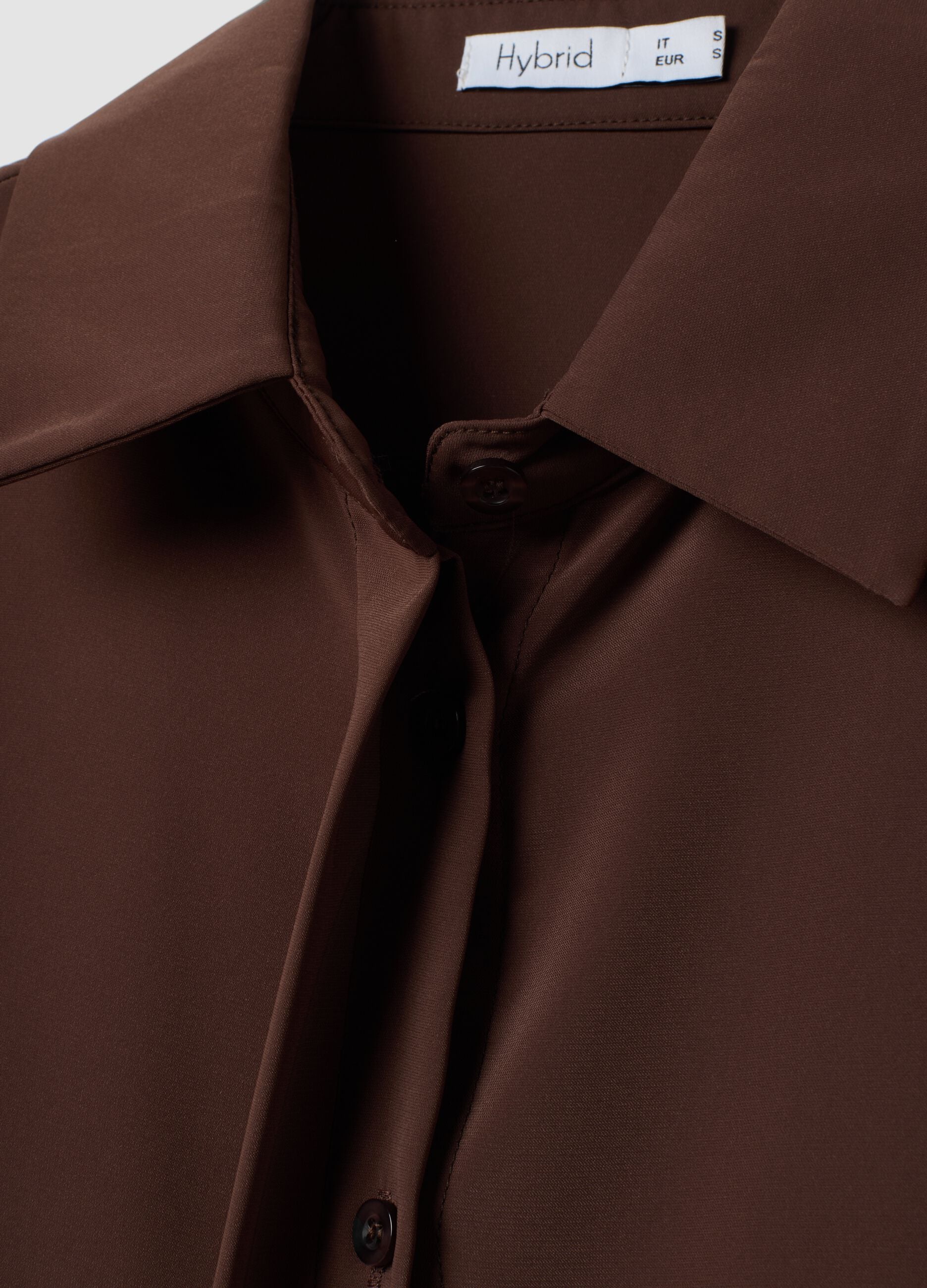 Brown regular-fit shirt with classic collar