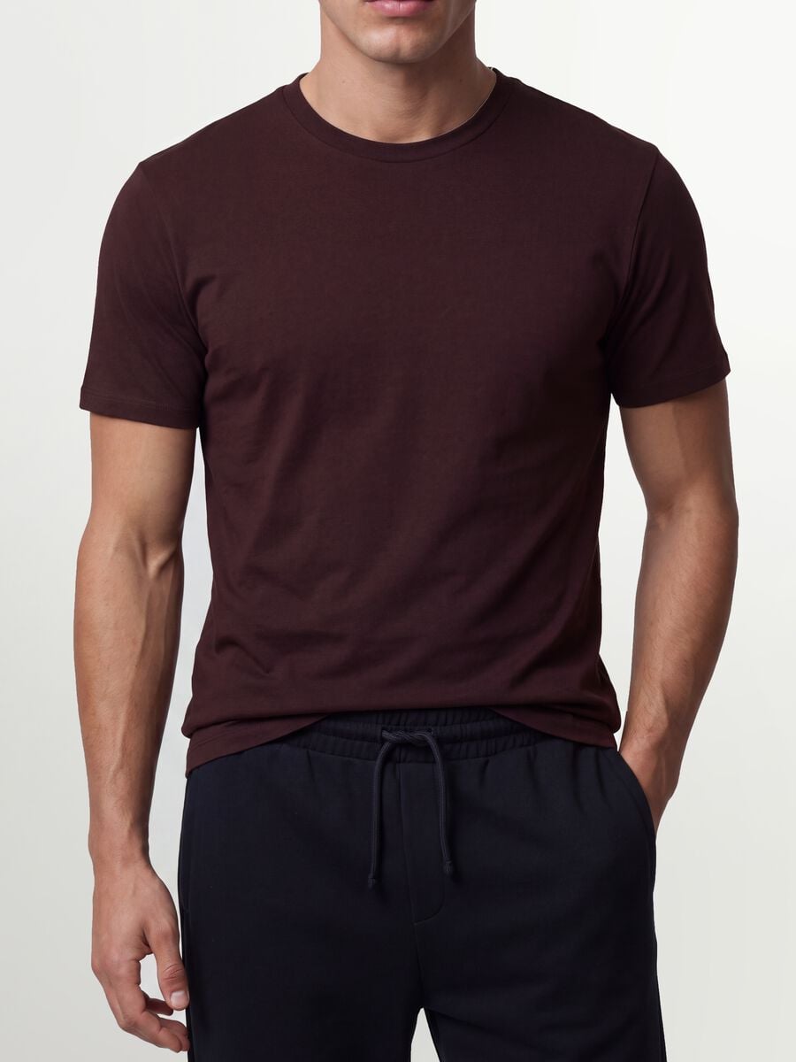 T-shirt marrone in cotone organico a maniche corte slim fit_3