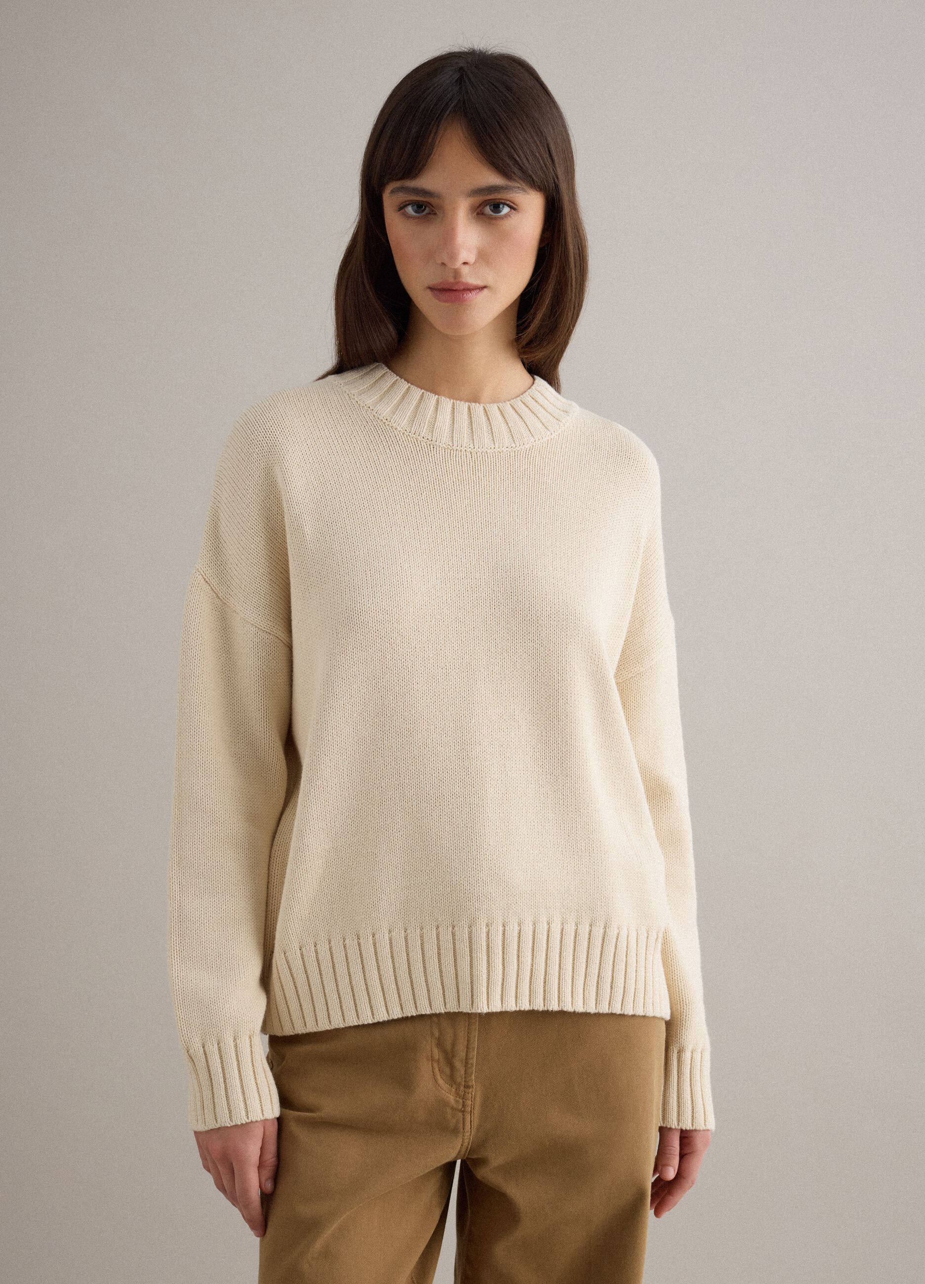 Beige crew neck pullover in pure cotton regular fit