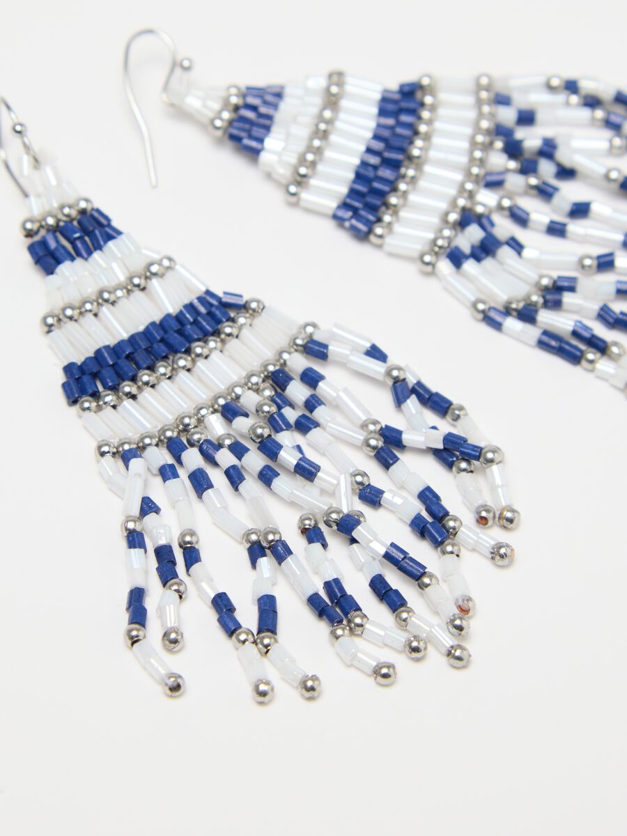 White and blue earrings with fringing_1