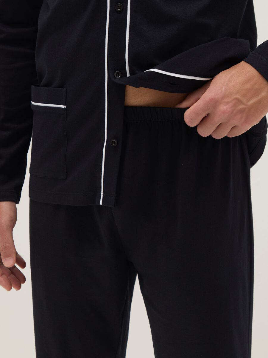 Regular fit black pure cotton pyjamas with contrasting details_3