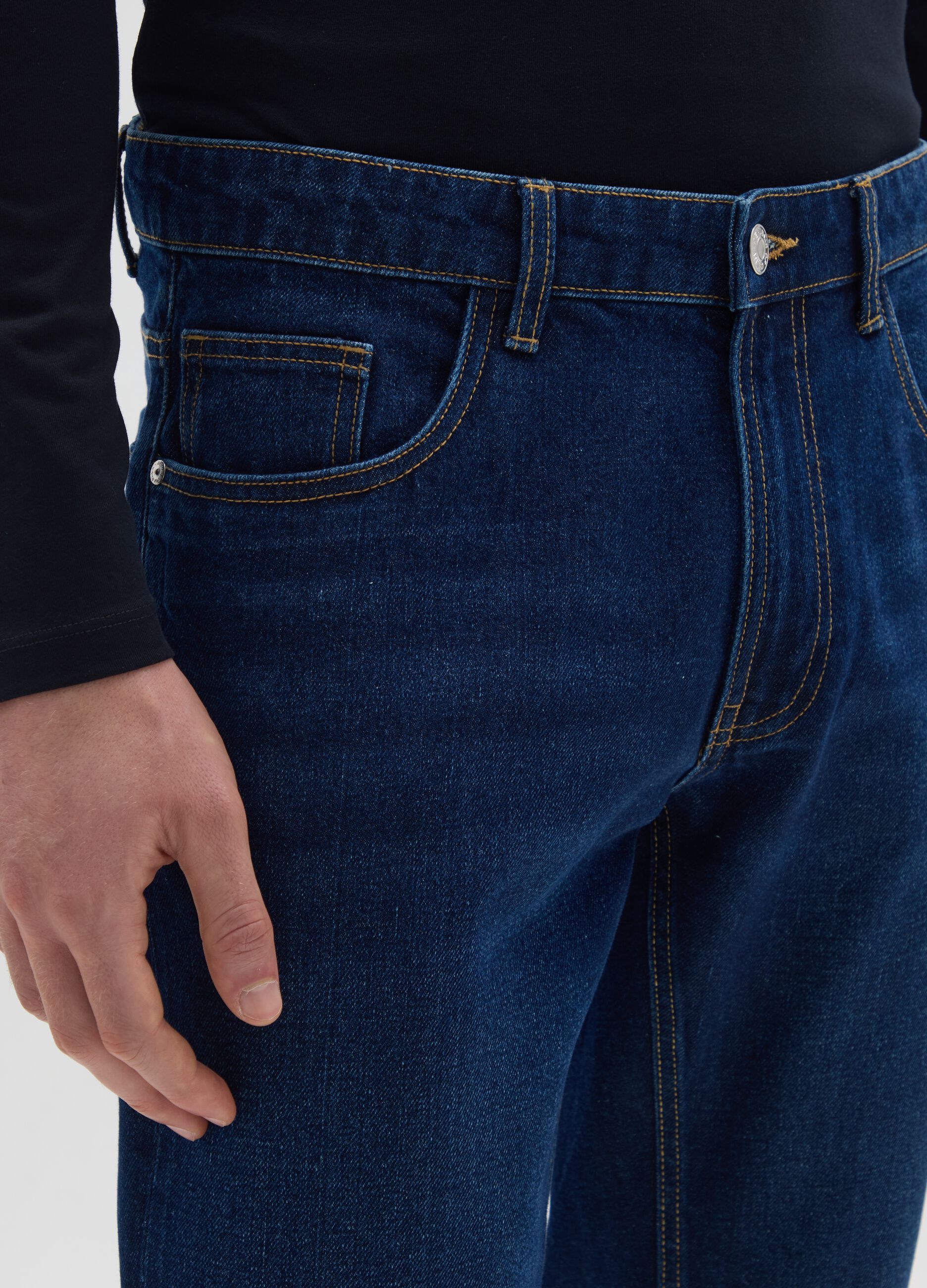 Blue cotton blend regular fit jeans