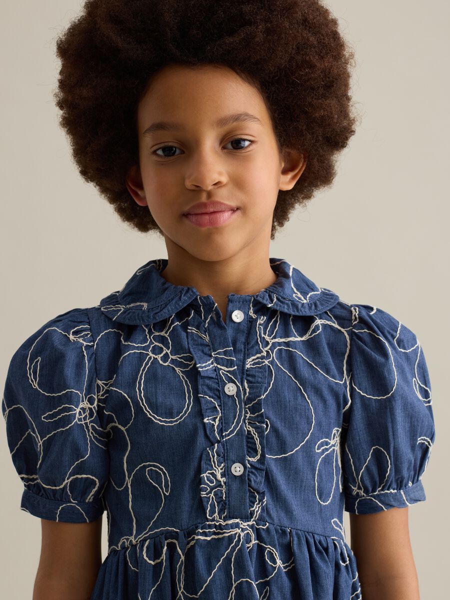 Denim dress with floral embroidery_2