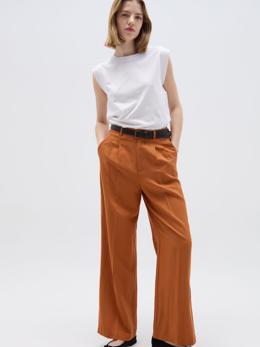 Relaxed-fit sleeveless T-shirt_2