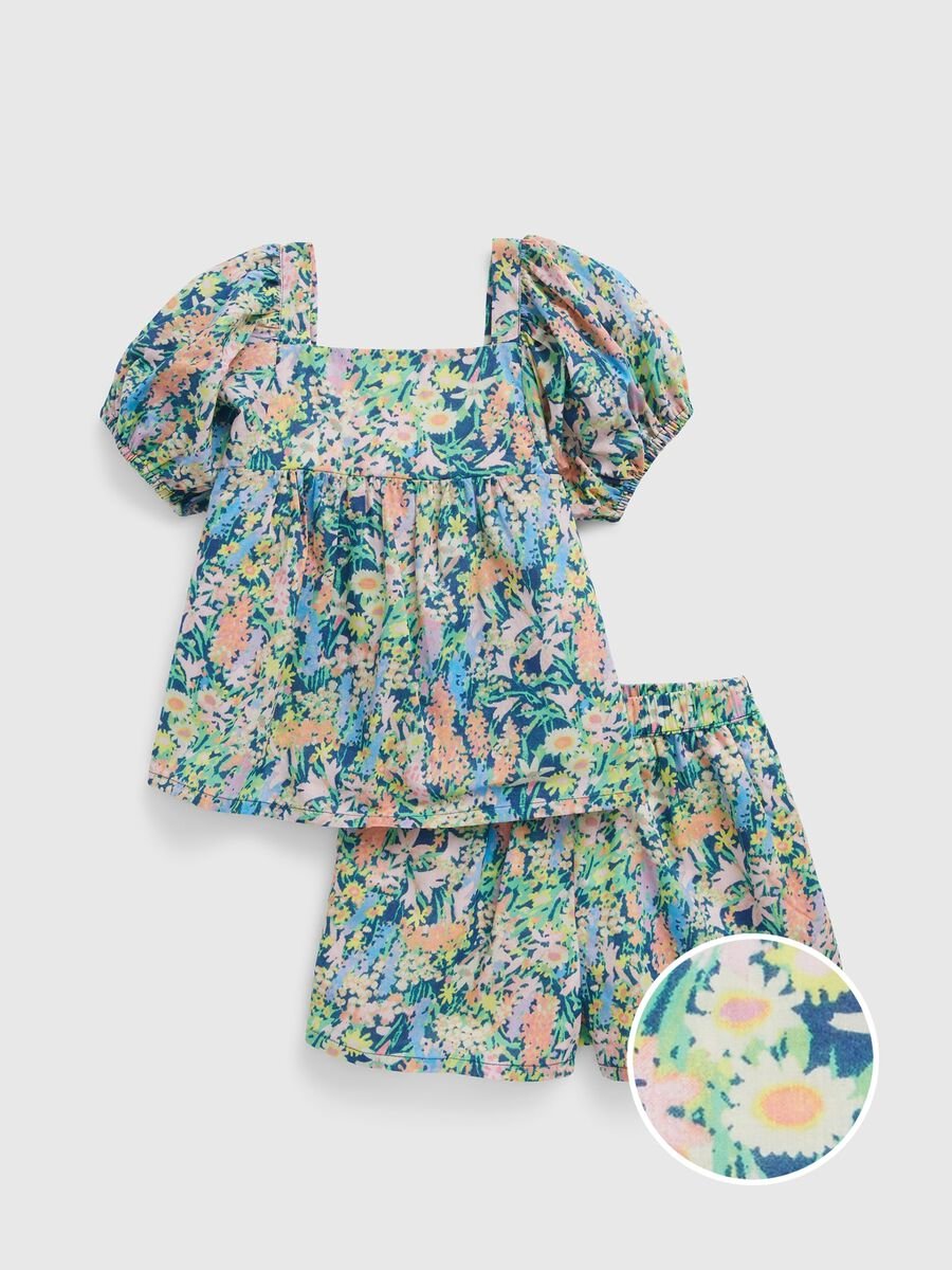 Floral pattern blouse and shorts set_1