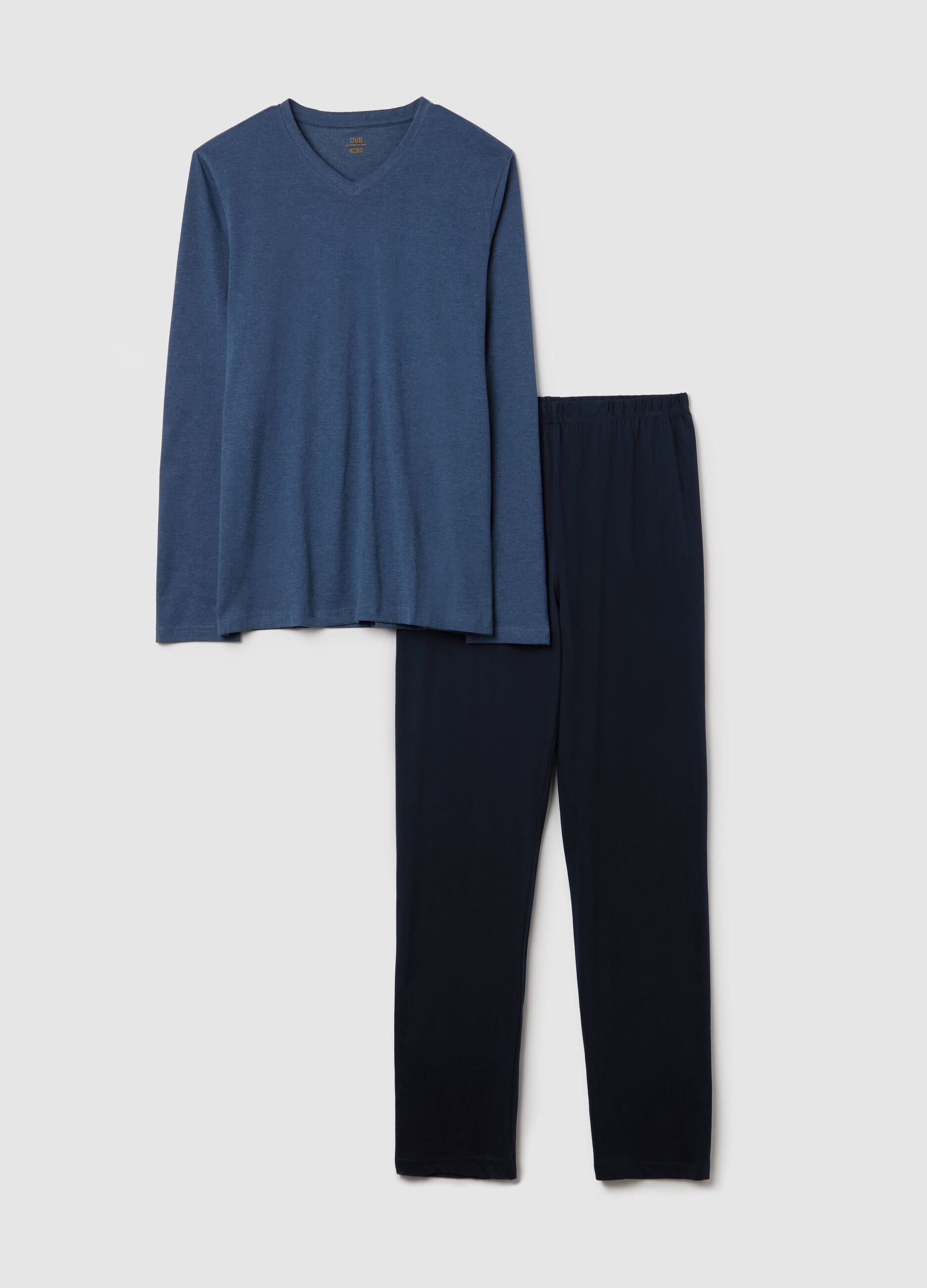 Long pyjamas with V-neck top