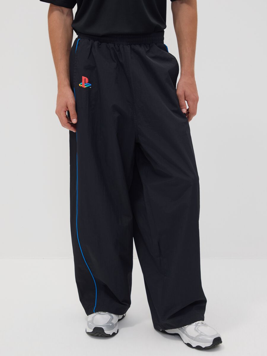 Black PlayStation fitness trousers with contrast piping_1