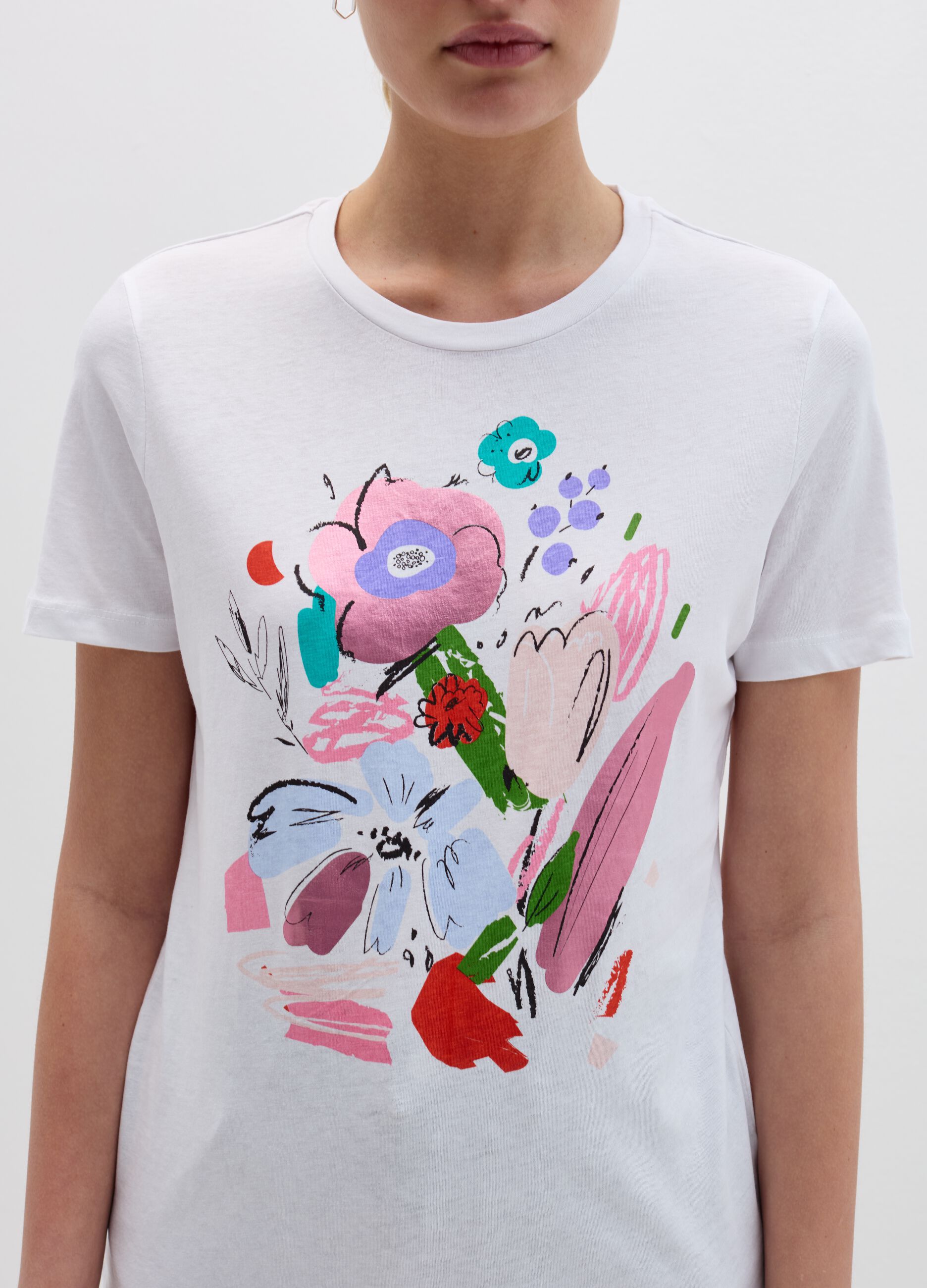 T-shirt in cotone con stampa fiori