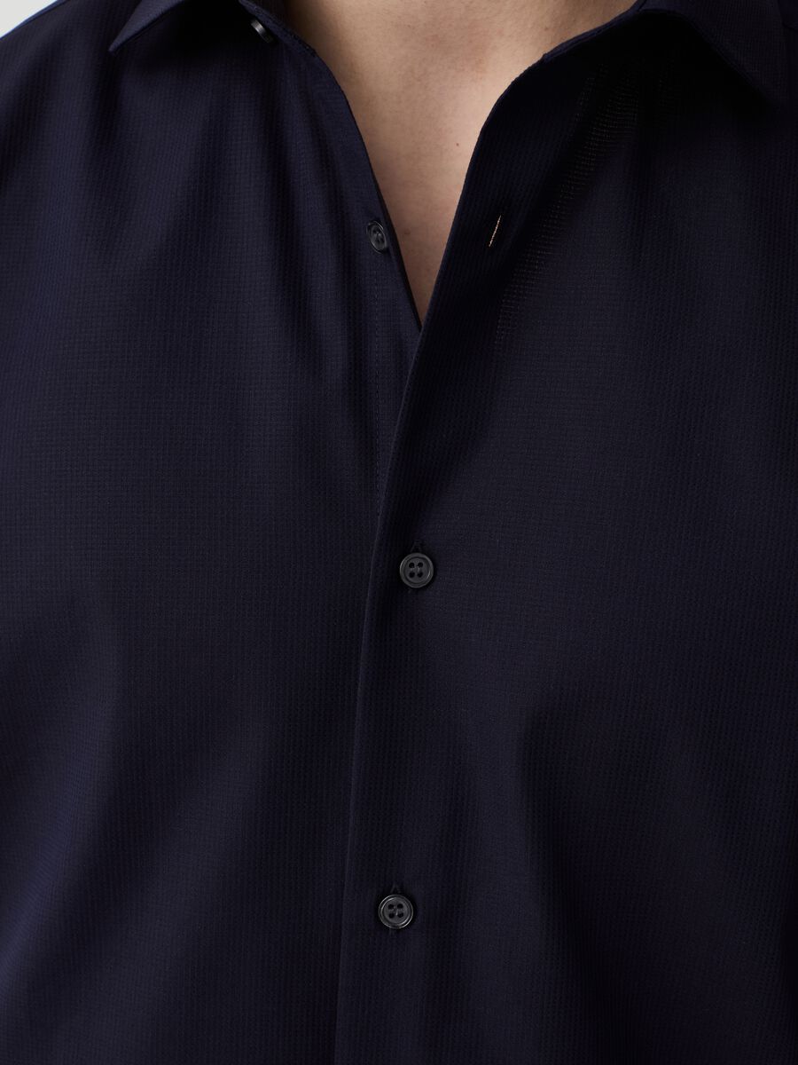 Regular-fit shirt in easy-iron cotton_2