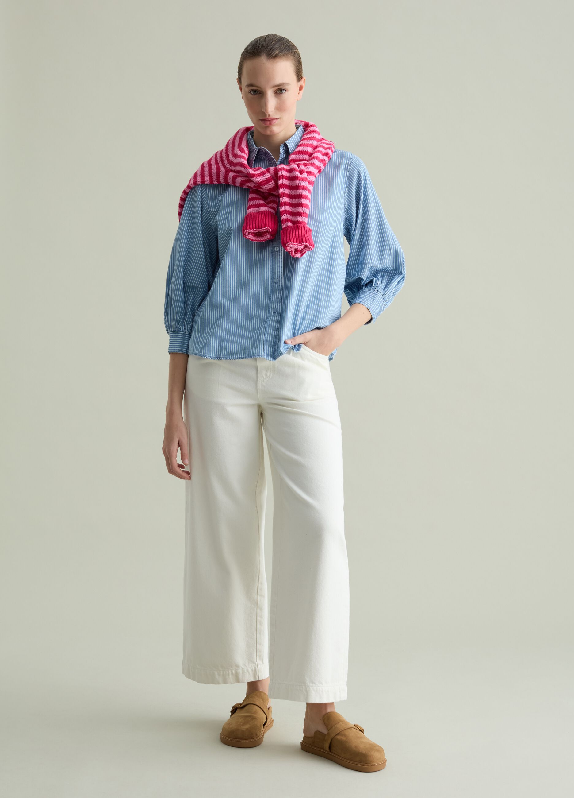 Striped fluid shirt with three-quarter sleeves