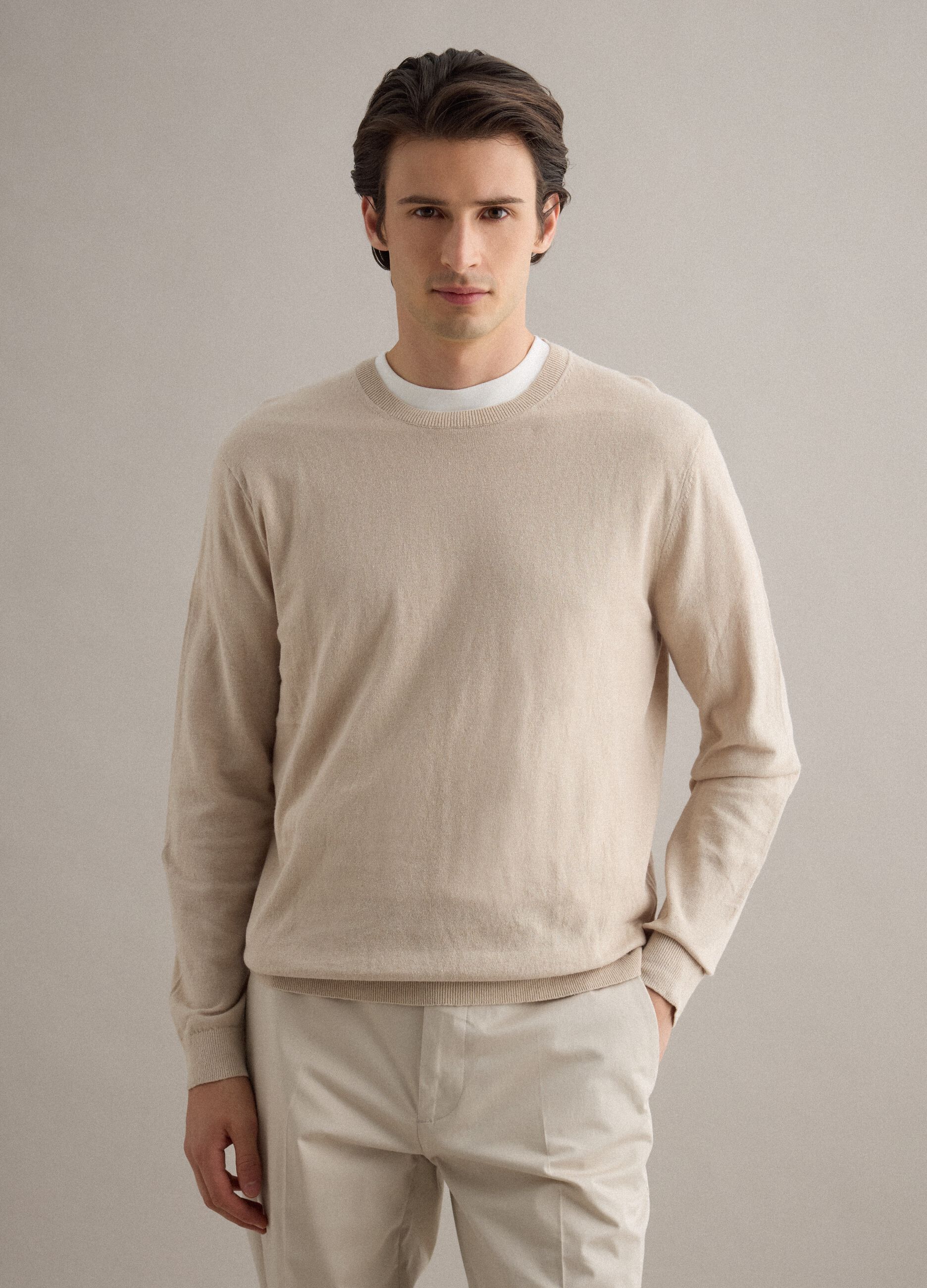 Pullover girocollo in cotone e lino beige regular fit