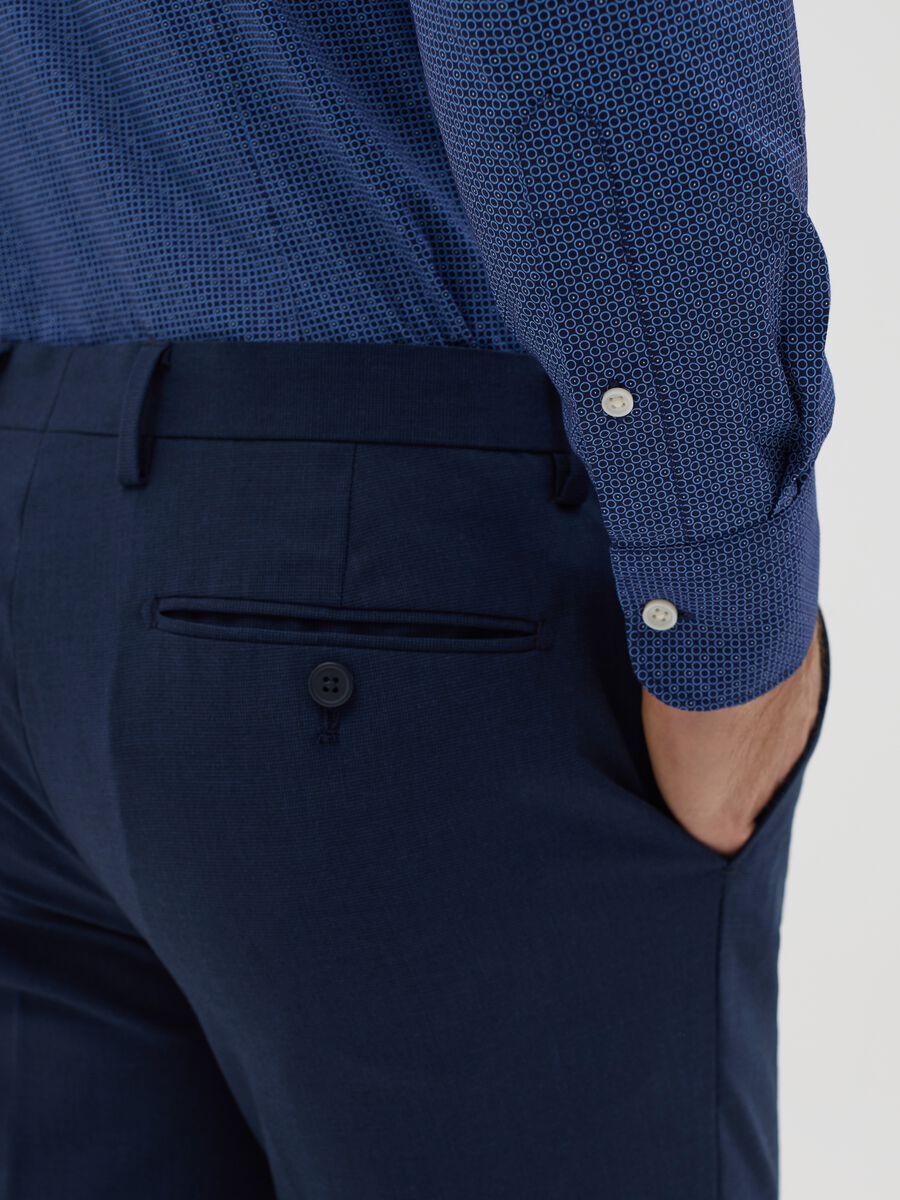 Slim-fit shirt with micro geometric pattern_3