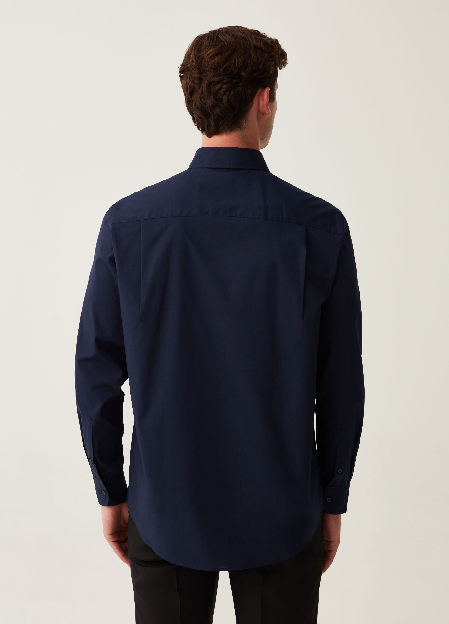 Camicia regular fit button-down con tasca_2