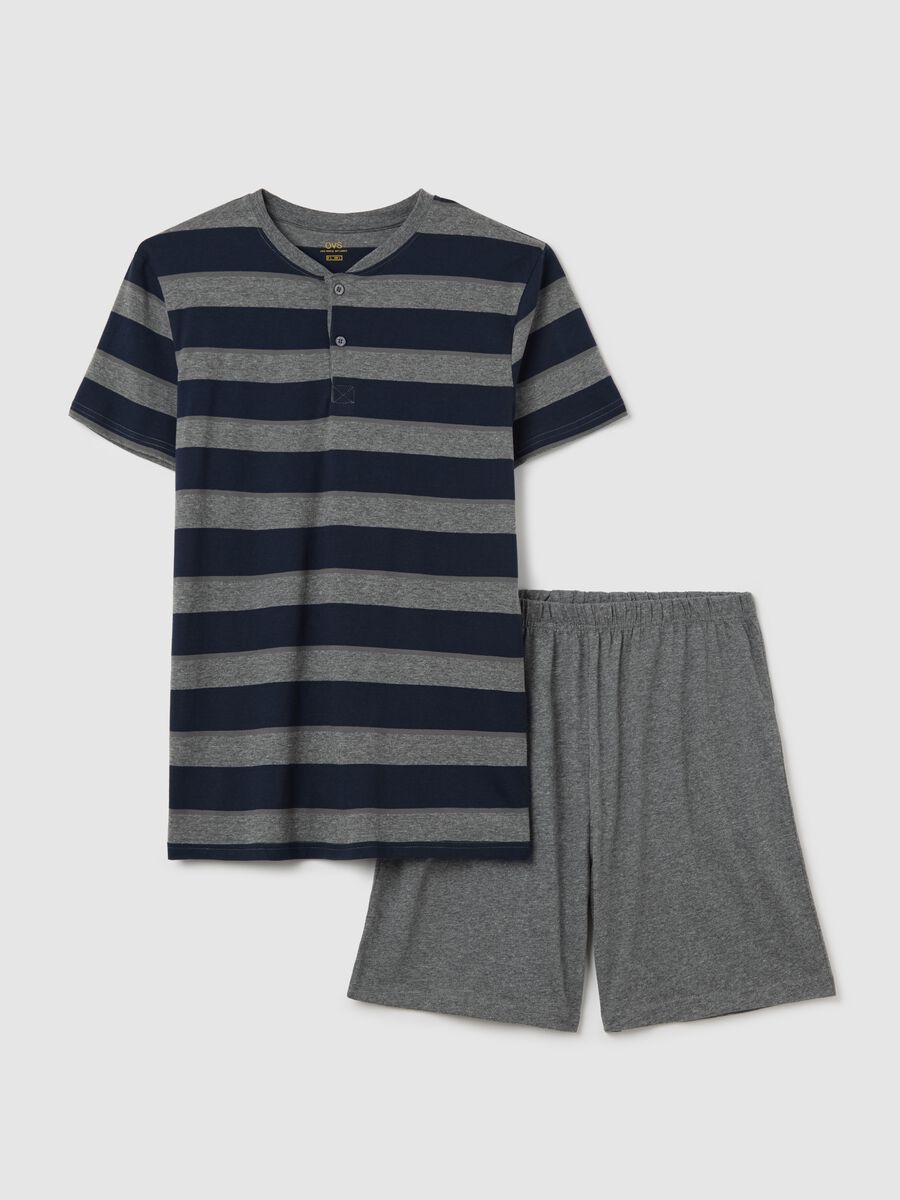 Short blue and grey pyjamas in cotton with striped pattern_4