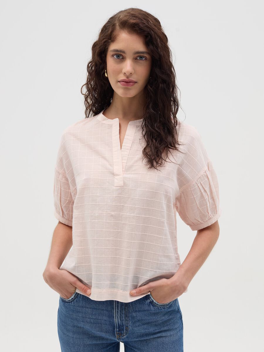 Blouse with raised stitching_0