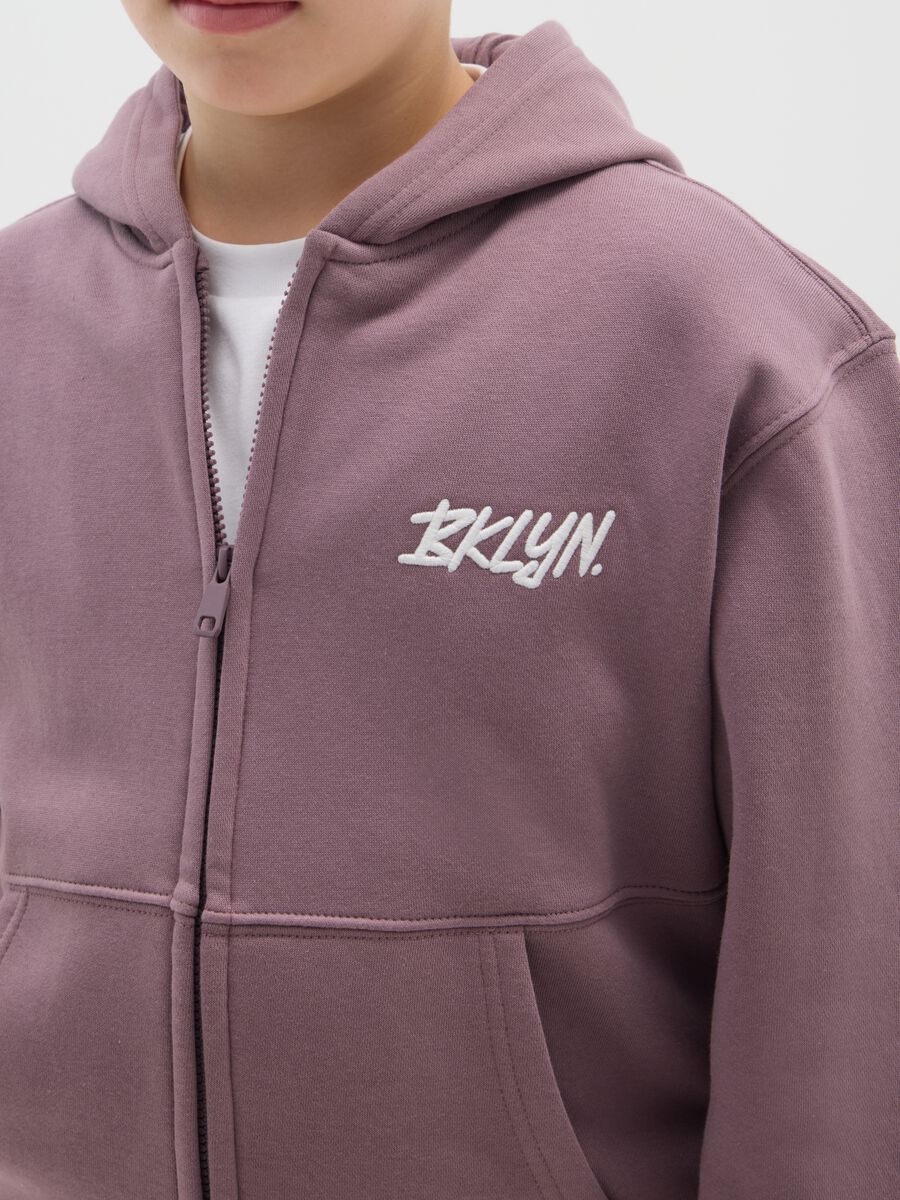 Felpa da ragazzo in misto cotone elasticizzato viola regular fit con zip e girocollo_2