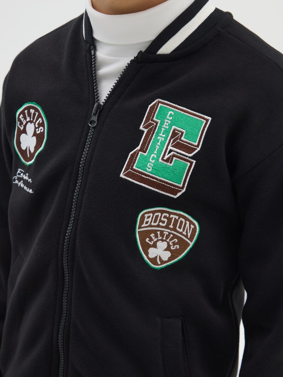 Black cotton blend kids' sweatshirt regular fit with Celtics logo_2