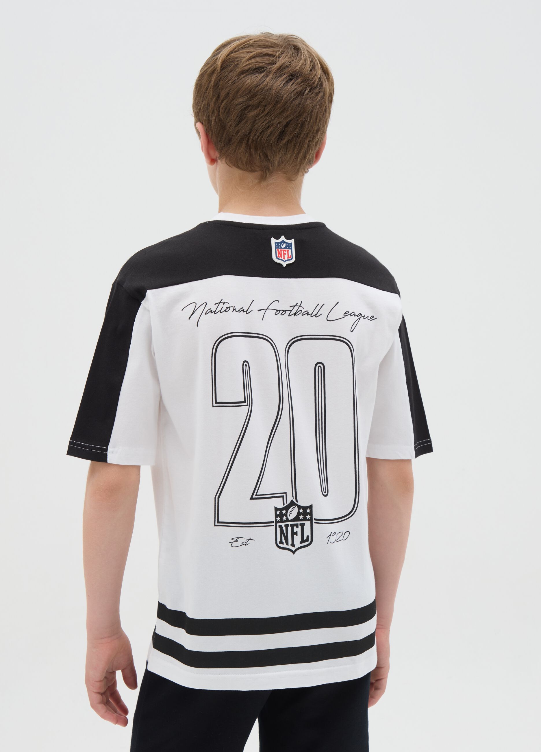 Black and white two-tone cotton T-shirt with NFL print