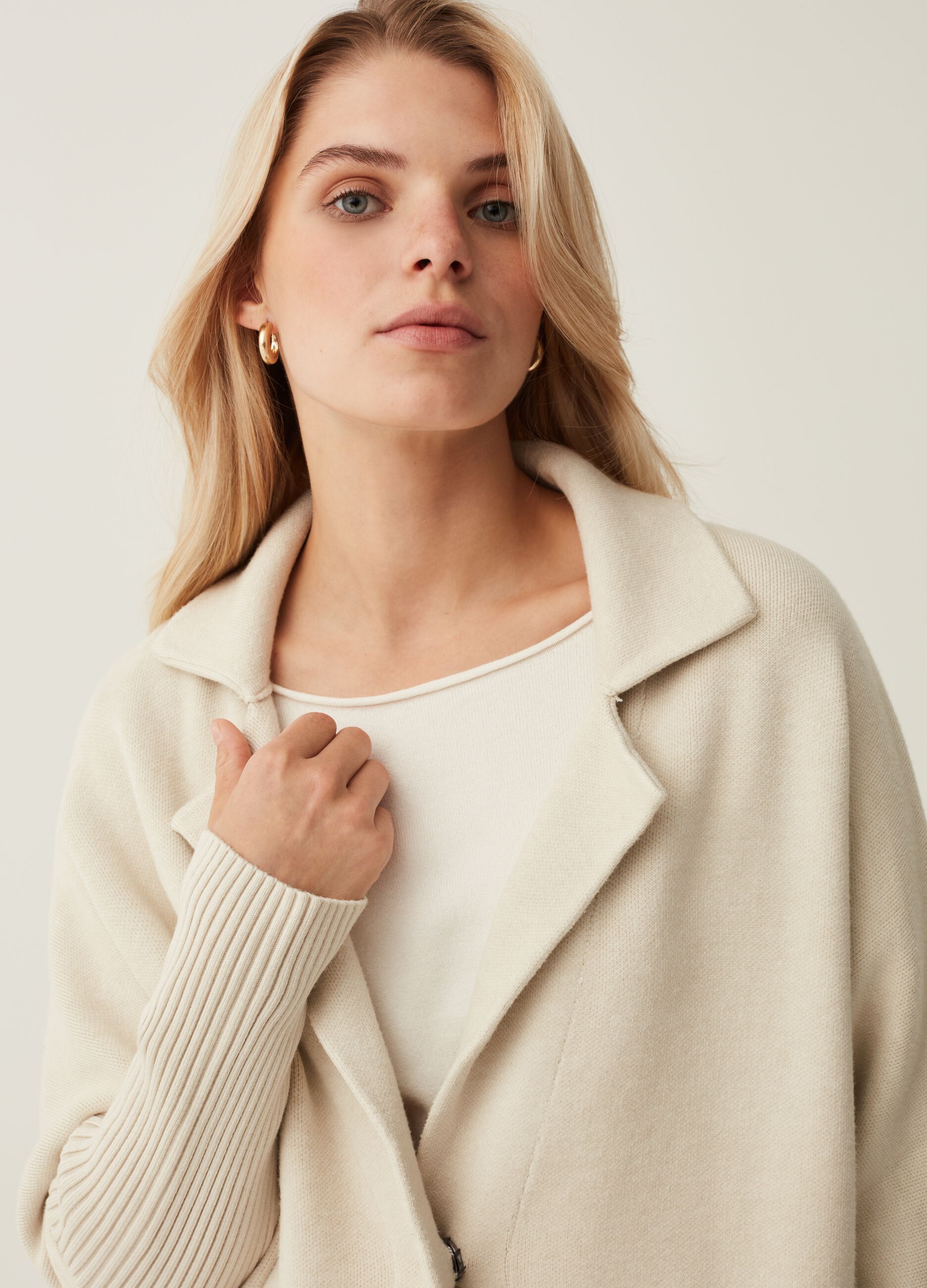 Giacca cardigan con bottone_1