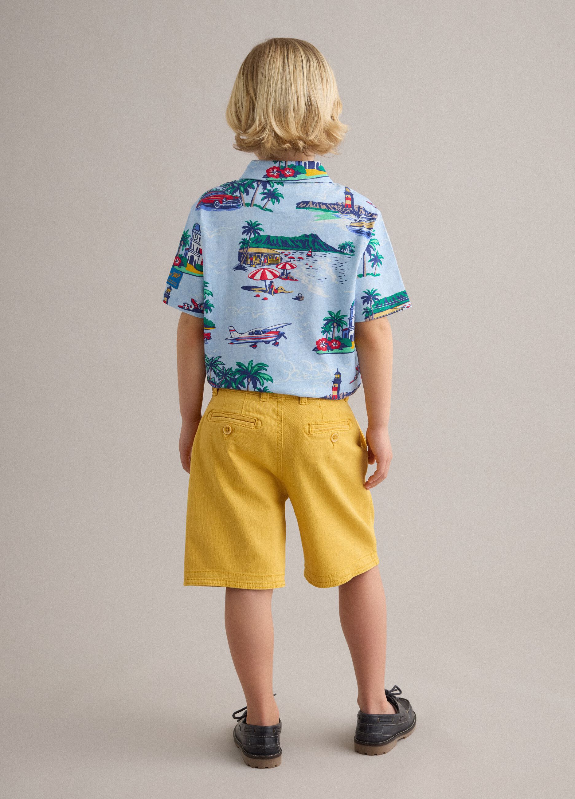 Shorts cargo baggy in cotone elasticizzato gialli da bambino