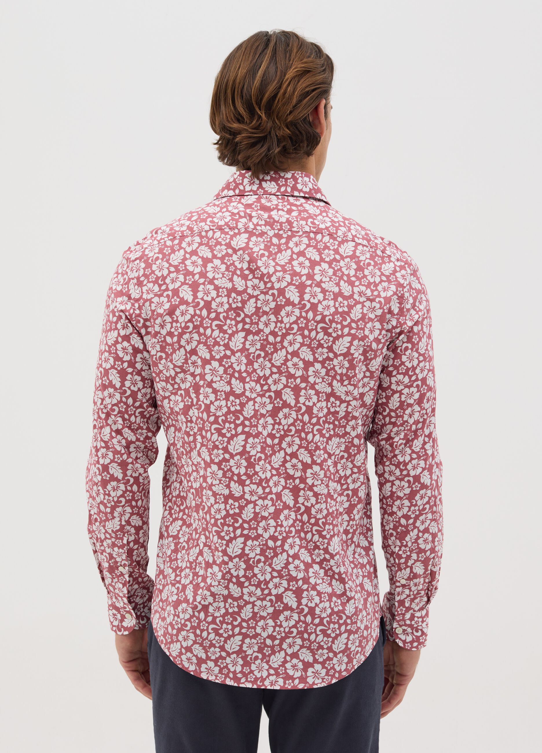Slim-fit shirt with floral pattern in cotton