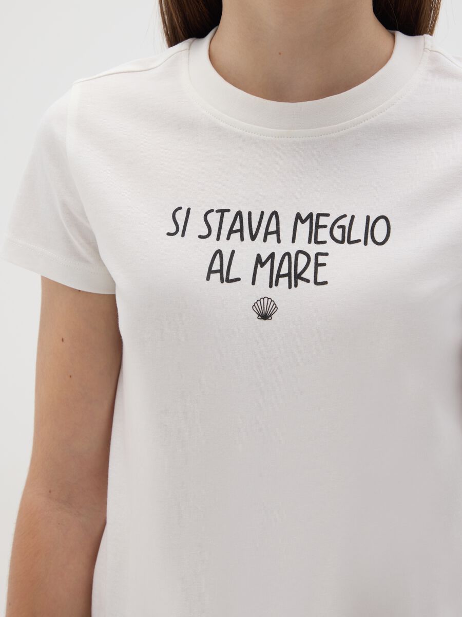 T-shirt da ragazza in puro cotone bianca regular fit con stampa_2
