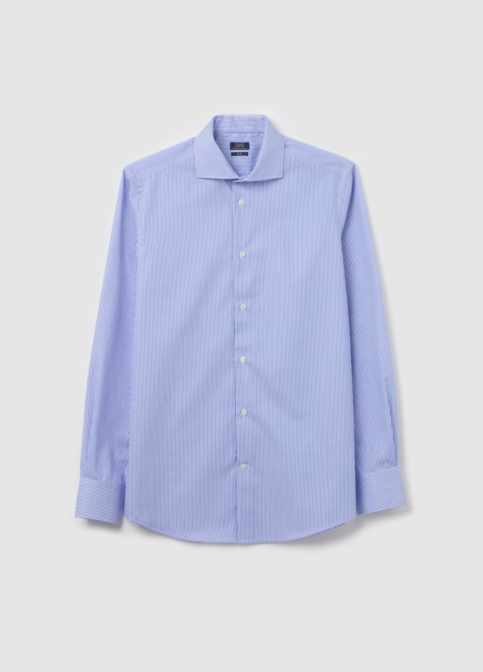 Slim-fit easy-iron shirt with thin stripes