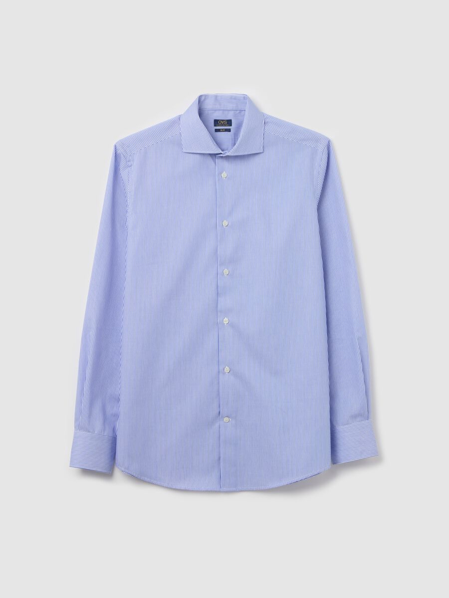 Slim-fit easy-iron shirt with thin stripes_4