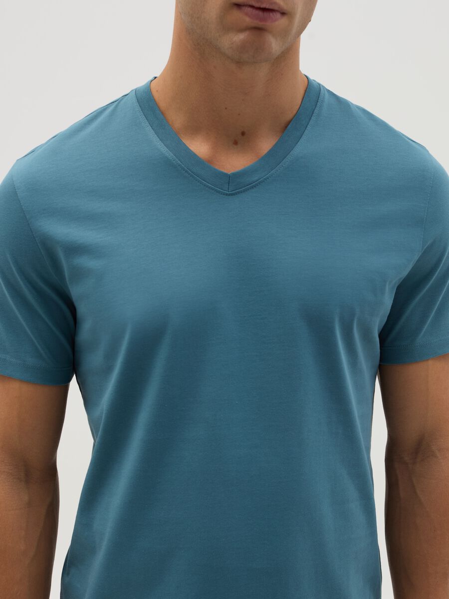 Organic cotton T-shirt with V neck_2
