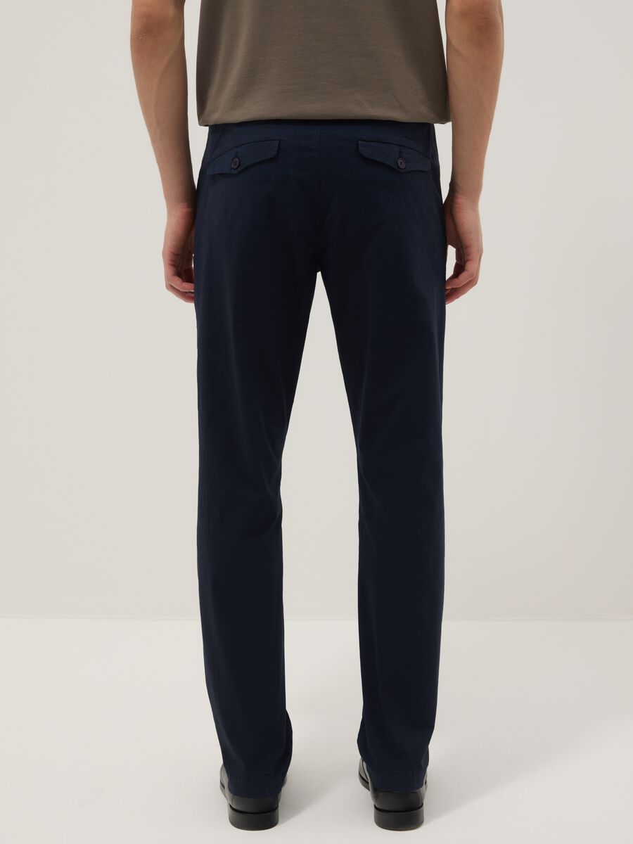 Pantaloni chino in cotone elasticizzato blu slim fit_2