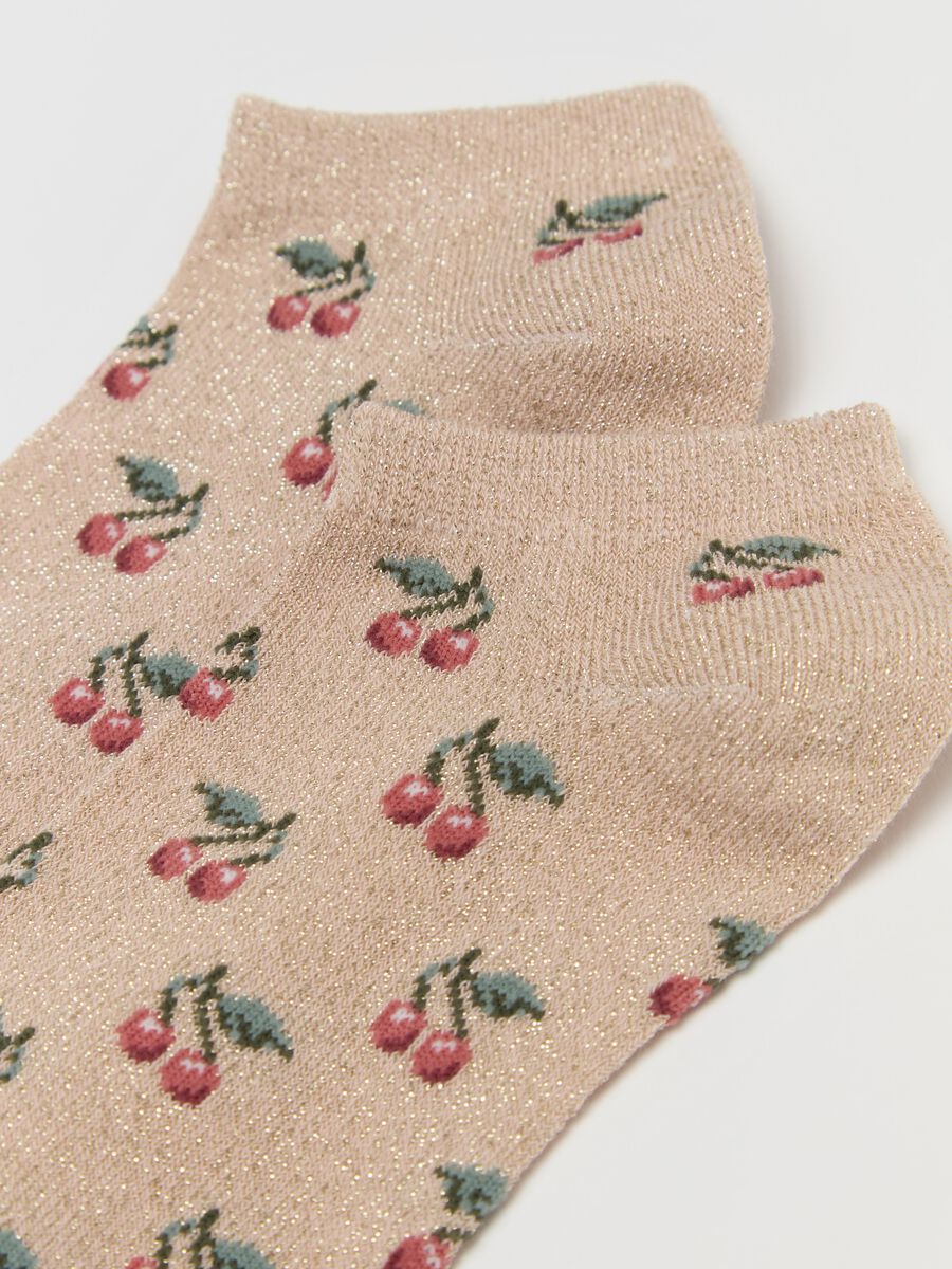 Three-pair pack short socks with cherries_1