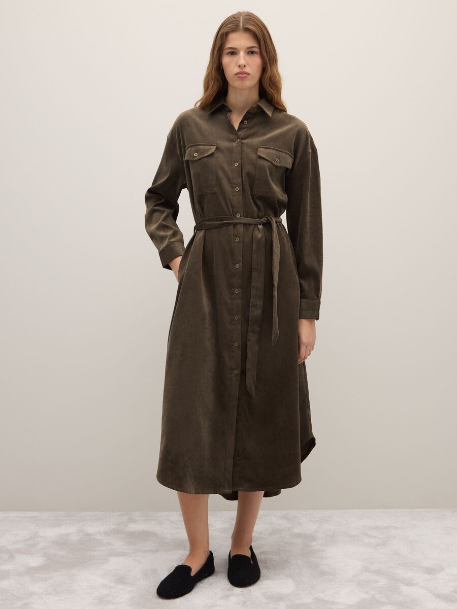 Green long dress with belt and buttons_0