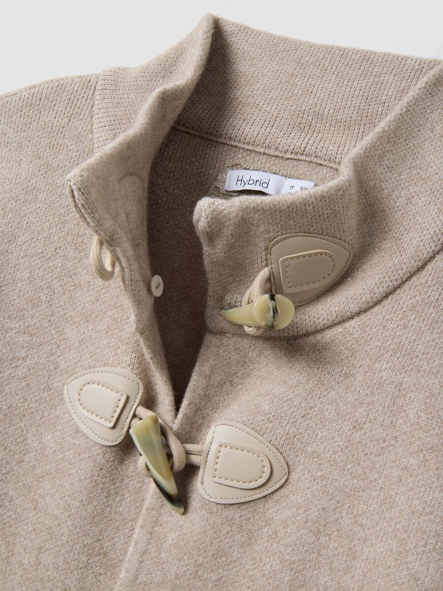 Beige viscose-blend cardigan with toggle fastening, regular fit_5