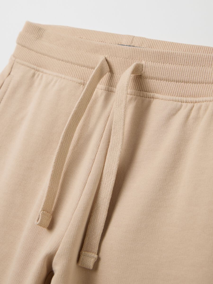 Beige cotton shorts for children_3