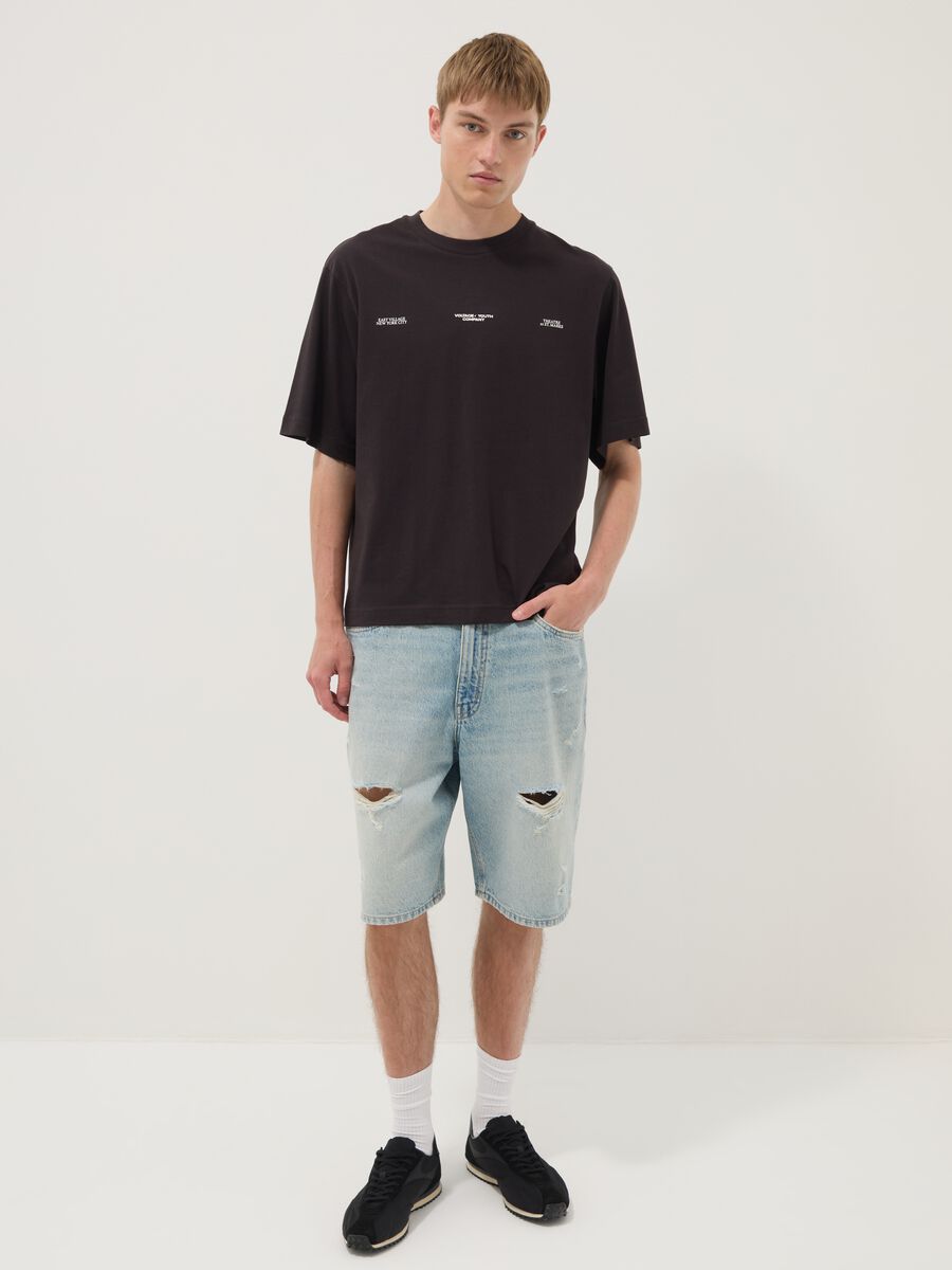 Black pure cotton T-shirt with front print_2