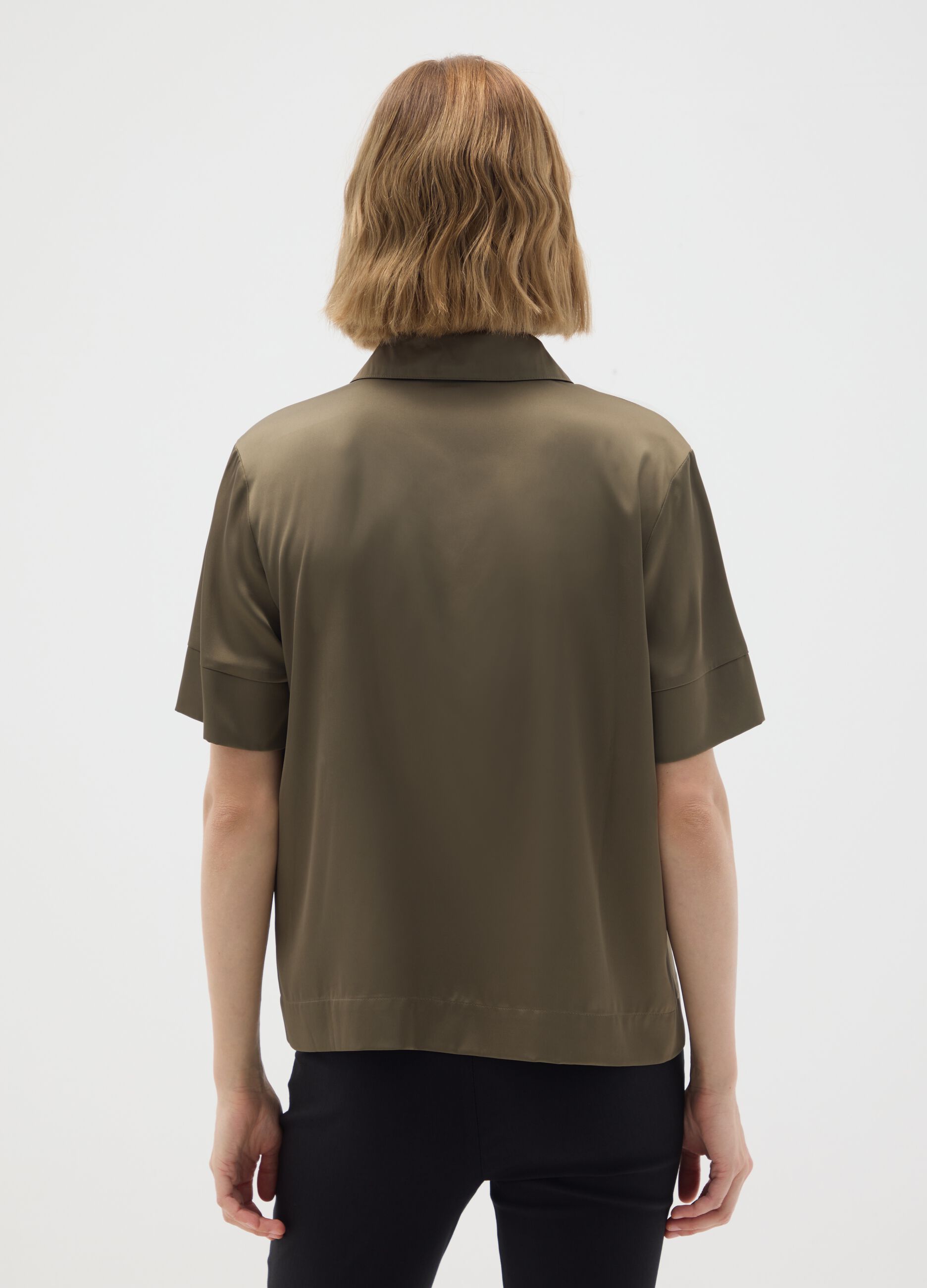 Camicia in satin marrone regular fit