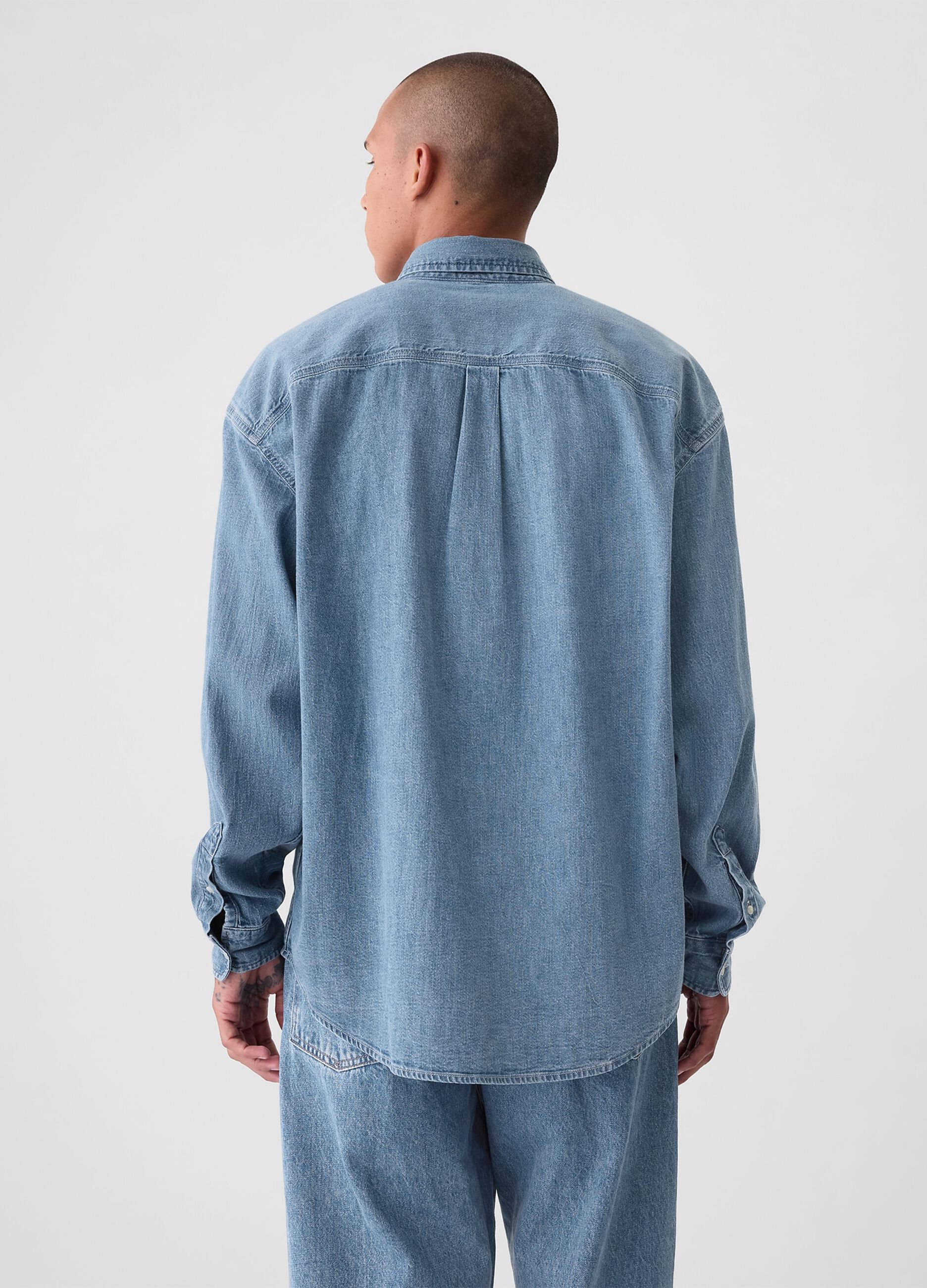 Button-down shirt in denim